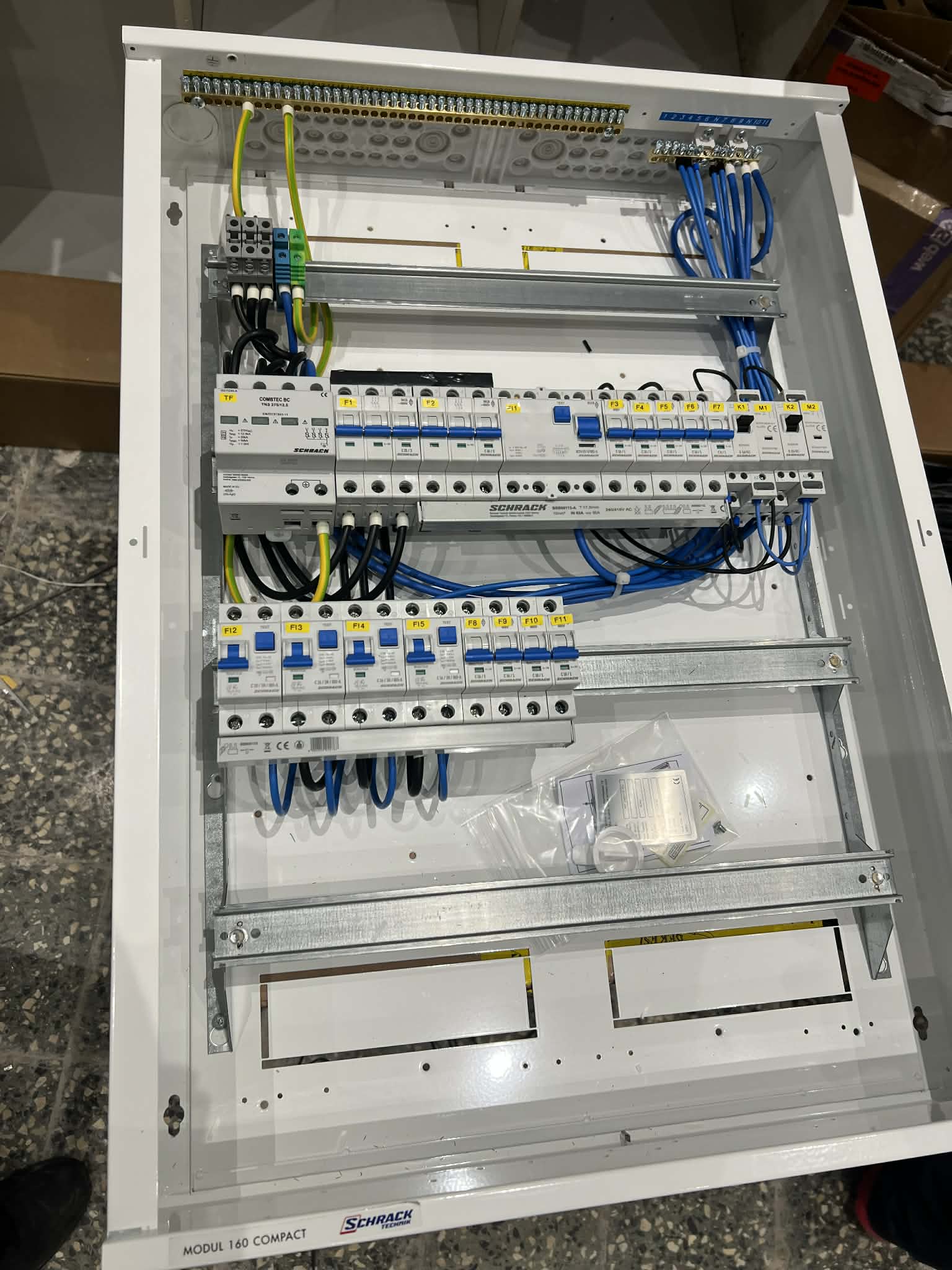 Kapcsolószekrény - előnézet 3